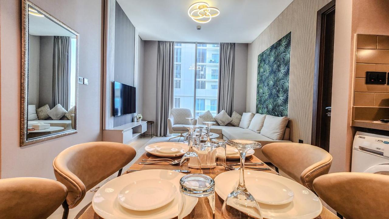 By Latinem Luxury 2br Cvr B1308 Near Burj Khalifa Dubaï