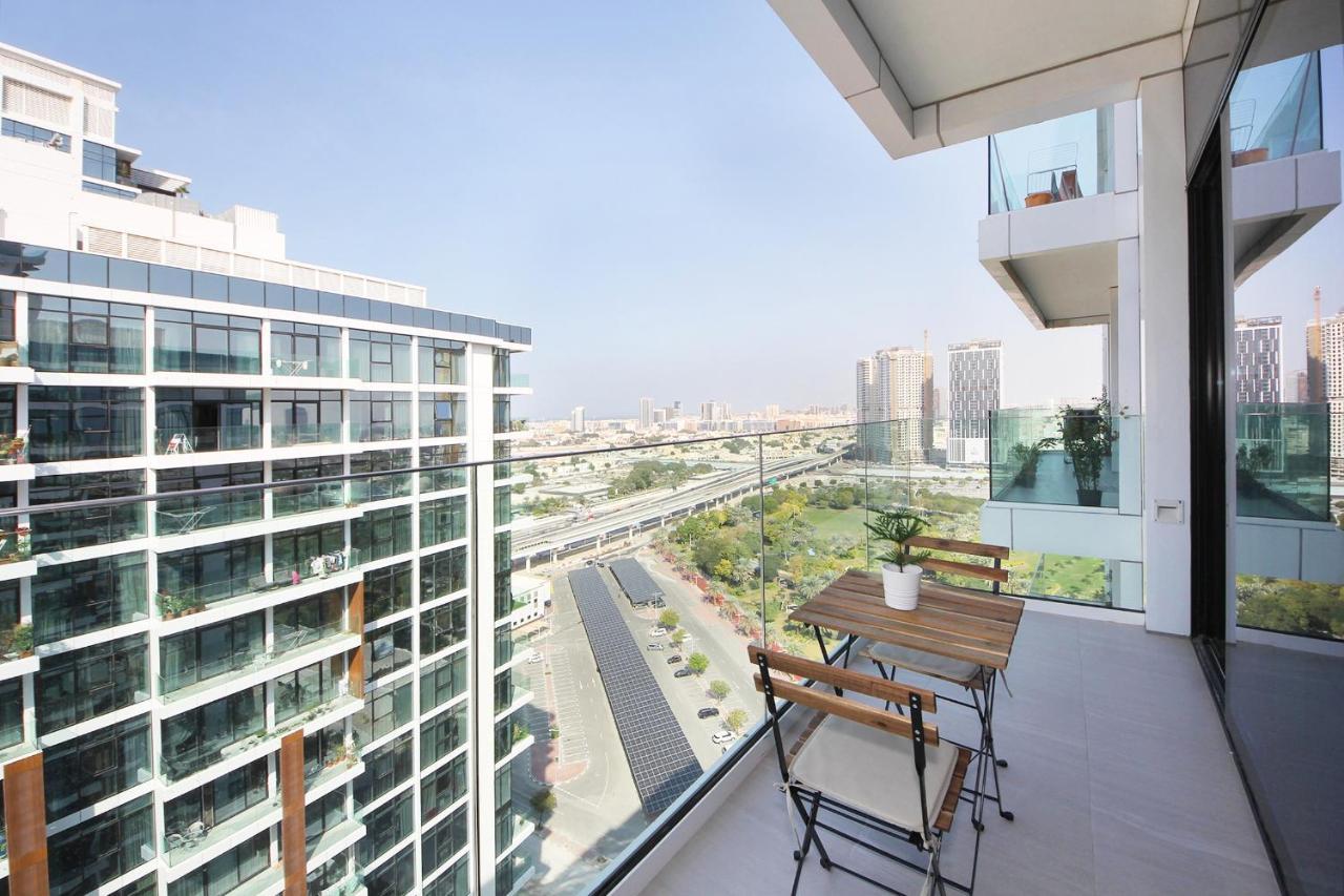 Luxury Staycation - Park Gate Residences Tower B Apartment *