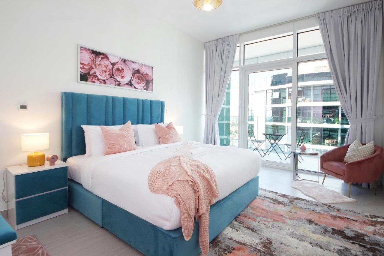 Luxury Staycation - Park Gate Residences Tower B Dubai