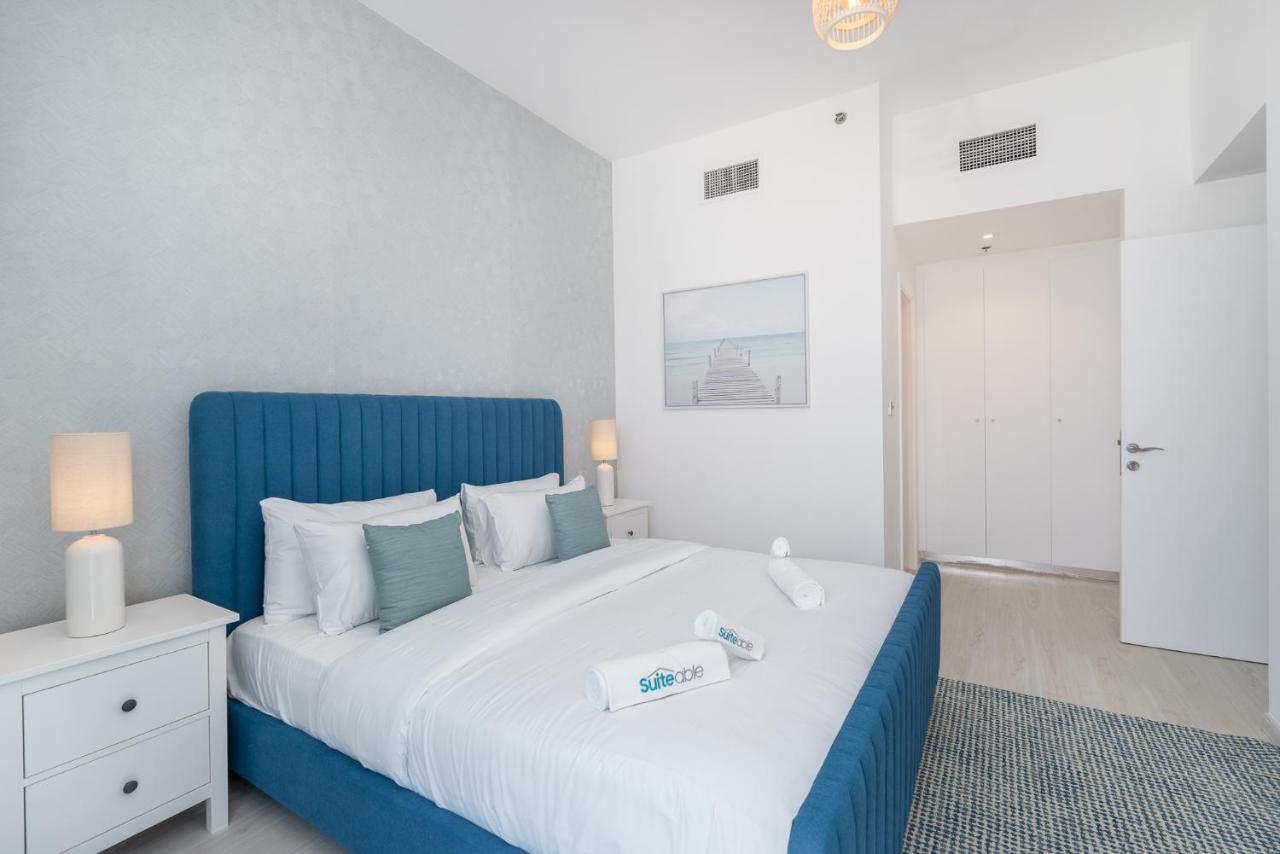 Seaside Serenity Stylish Marine-themed Dubaï