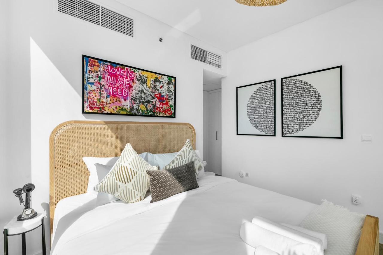 Lejlighed Sophisticated 1bd W Incredible Burj Khalifa Views Dubai