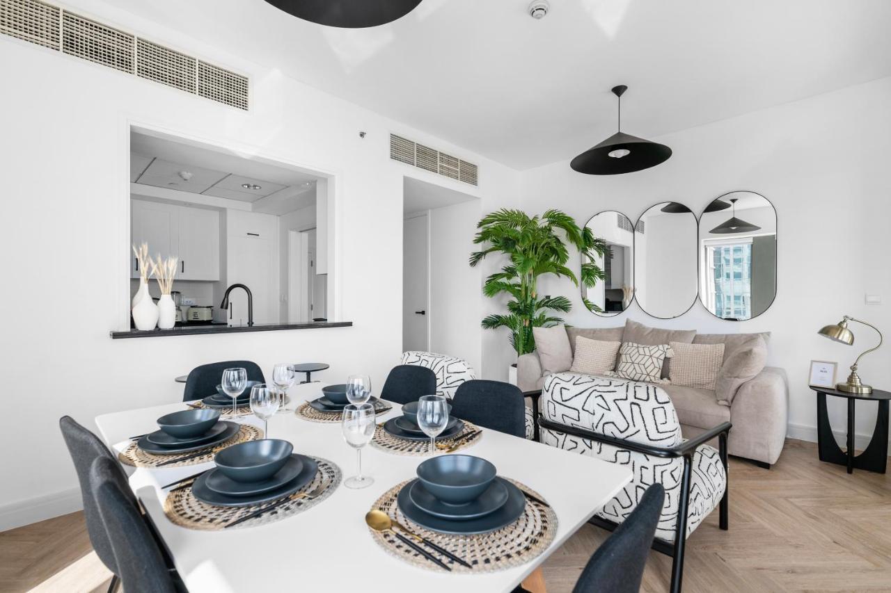 Sophisticated 1bd W Incredible Burj Khalifa Views Apartamento Dubai