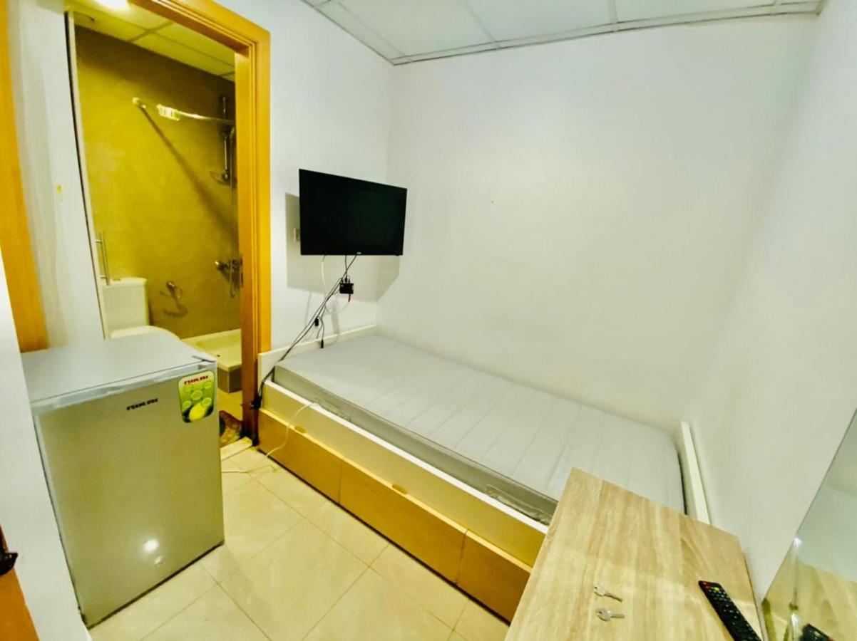 Gazde/Camere de închiriat Nice Budget And Bed Space For 