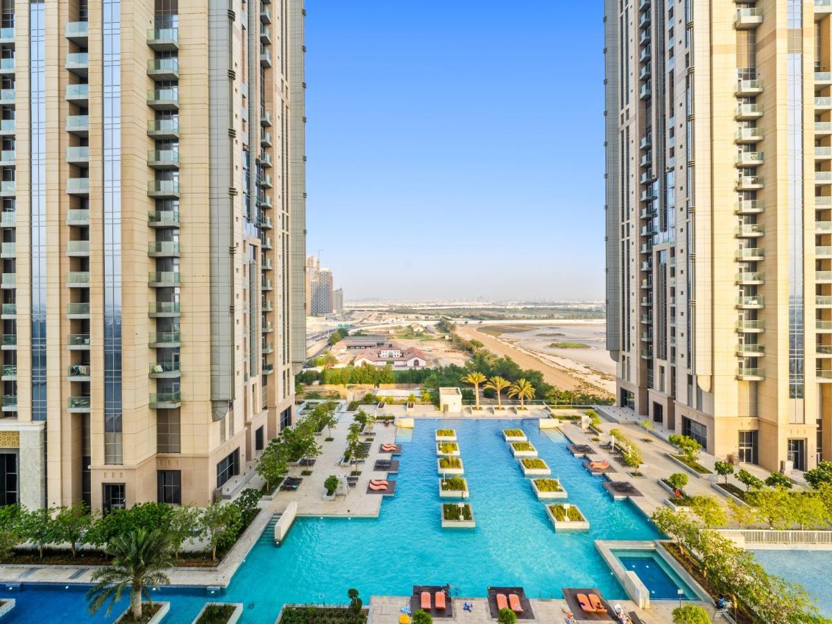 Modern With Partial Canal And Pool View Appartement *
