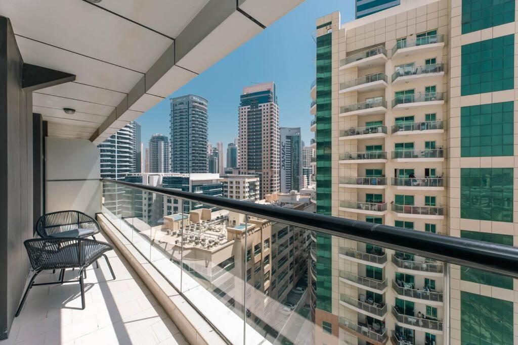 Urban Caves - Chic With Balcony Near The Walk Jbr Lejlighed