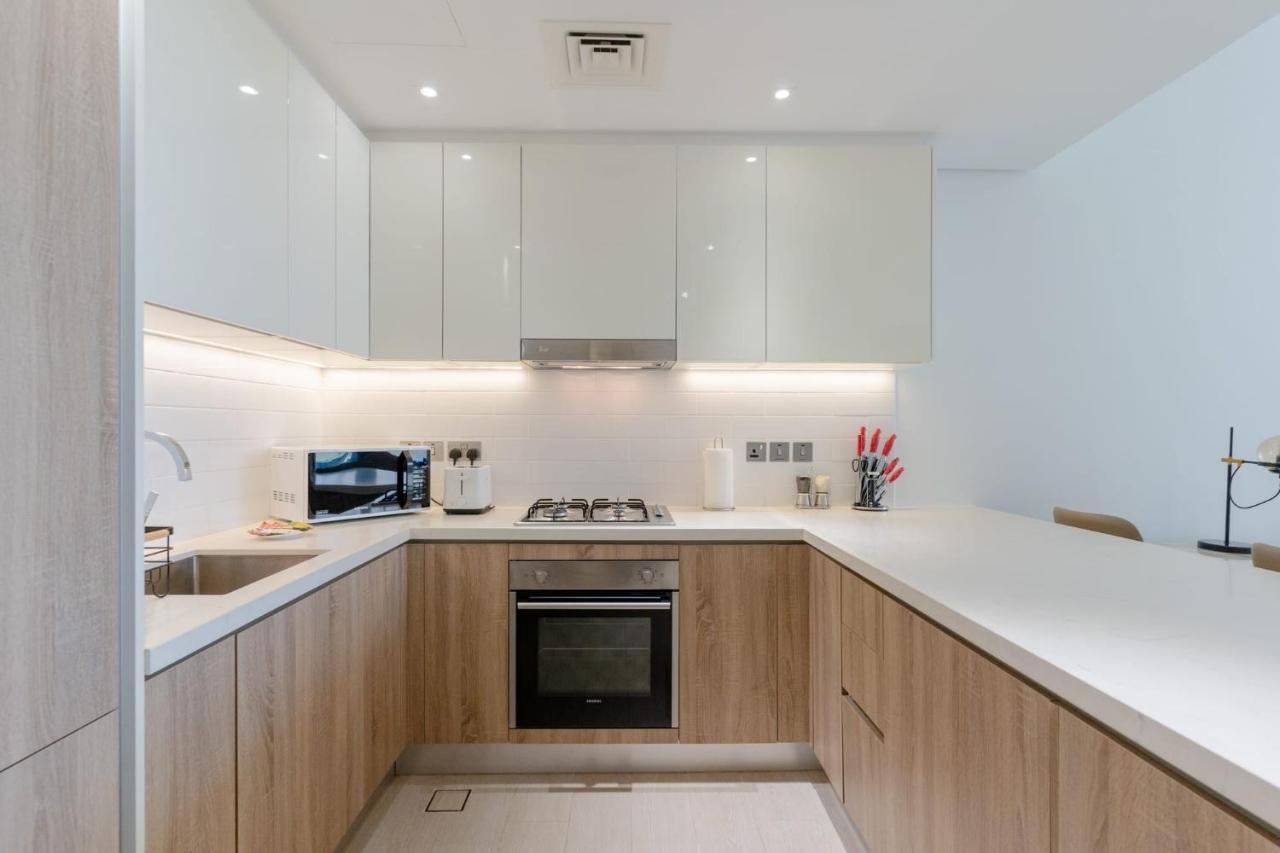 Appartement Sleek 1 Bedroom With Views Of Marina