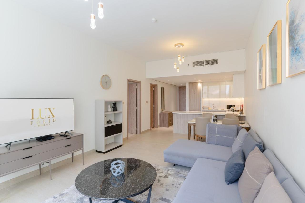 Sleek 1 Bedroom With Views Of Marina Appartement