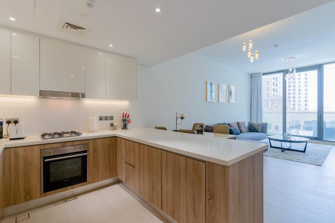 Sleek 1 Bedroom With Views Of Marina Appartement *