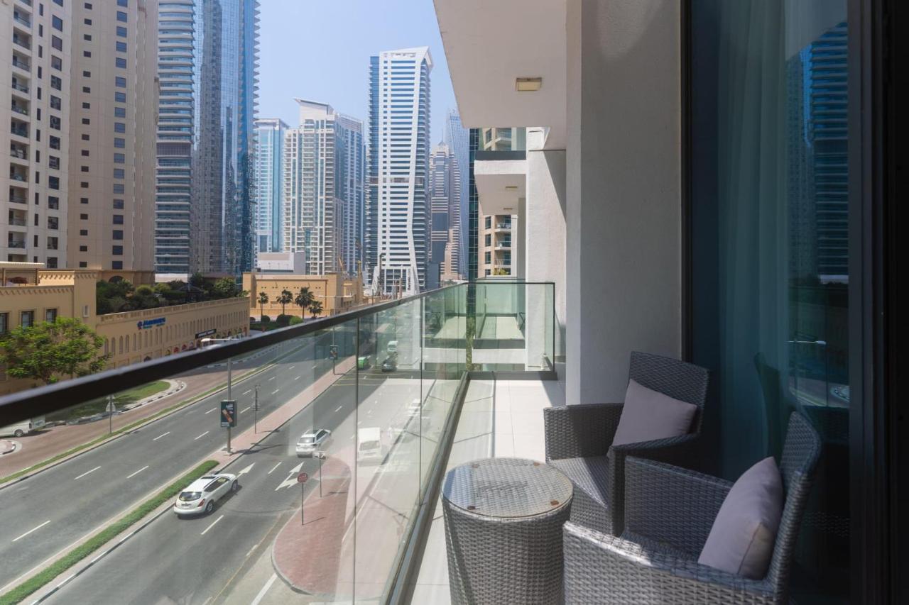 Appartement Sleek 1 Bedroom With Views Of Marina Dubaï