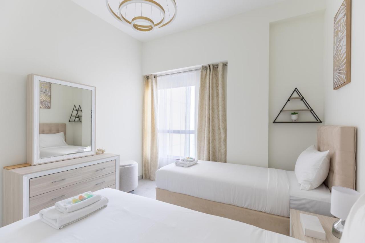 Spectacular Seaview Your Coastal Dream Awaits Dubái