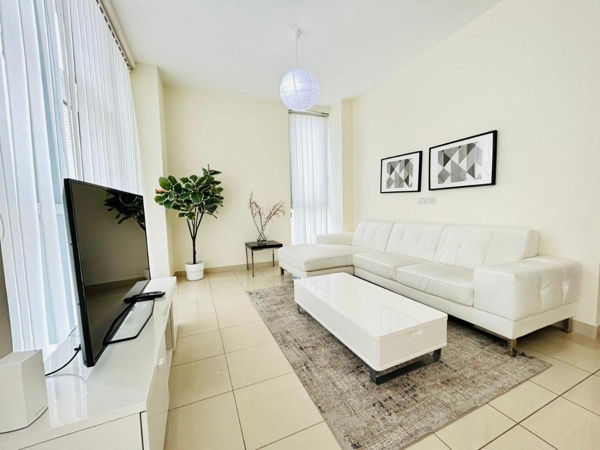 Appartement Spacious 2br With Central Location At Standpoint Tower *