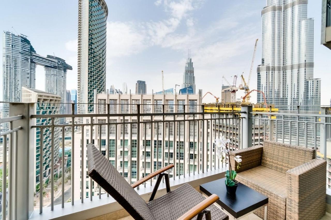 Spacious 2br With Central Location At Standpoint Tower Appartement *