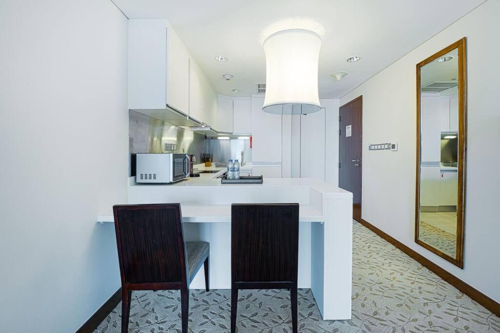 Lägenhet Opulent Studio At The Address Mall Dubai