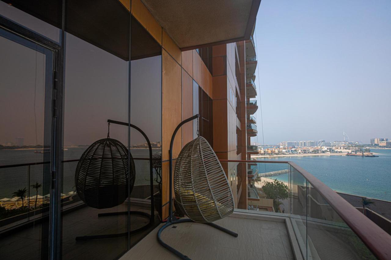 Tiara Palm Jumeirah 1br Sea & Burj Al Arab View , Private Beach, Pool Apartamento