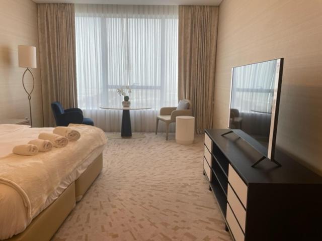 Reserve Now Stylish Studio4 In Palm Tower Sky Pool Views Apartamento *