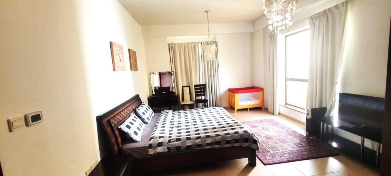 Appartamento 2br Jumeirah Front *