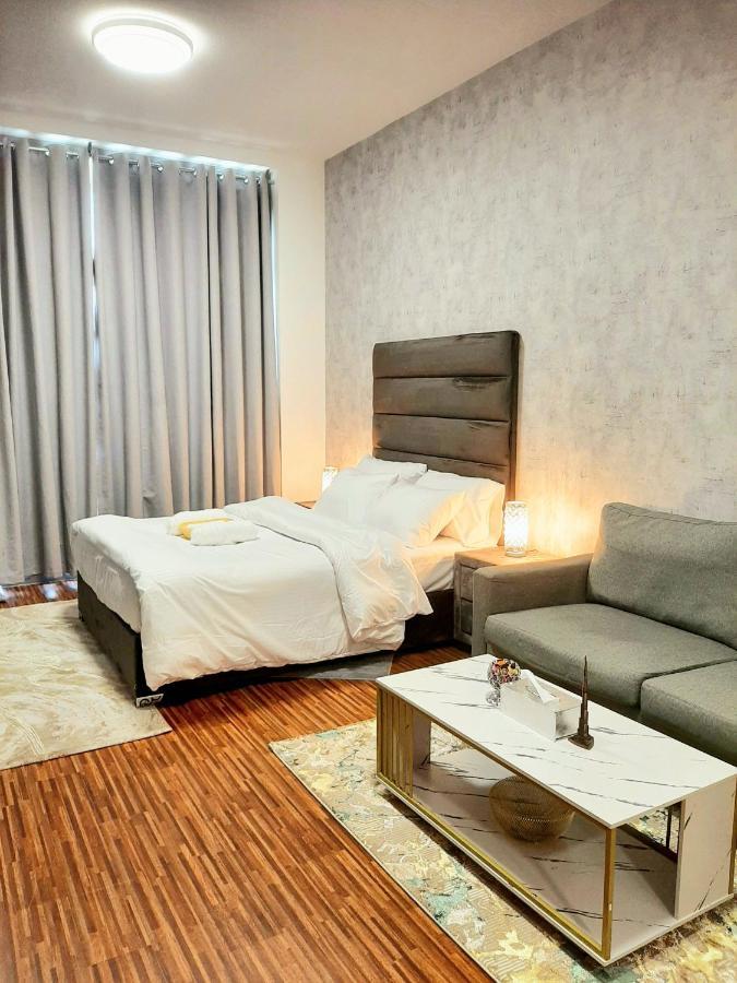 Appartement Cozy In Jumeirah Village Circle, Dubai. *