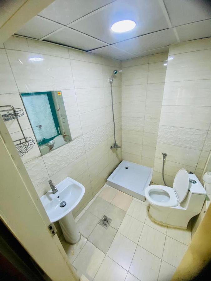 Séjour chez l'habitant Nice Budget And Bed Space For 