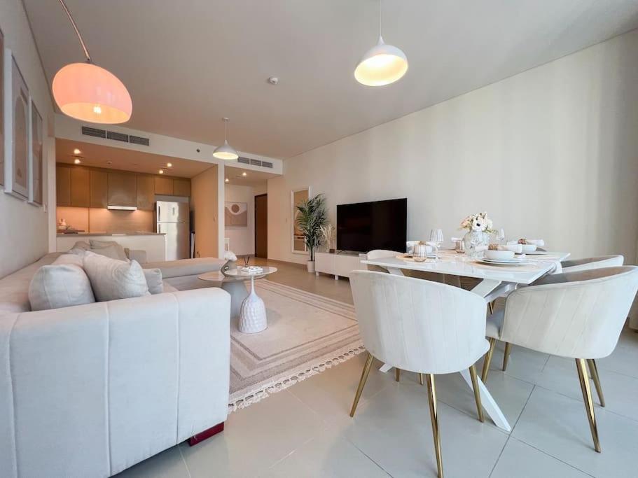 Apartment Moonstone - Tranquil, Large 2 Bedroom Apartment, Sea View, Marina Jbr