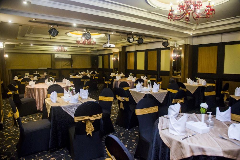 Marco Polo Hotell 4*