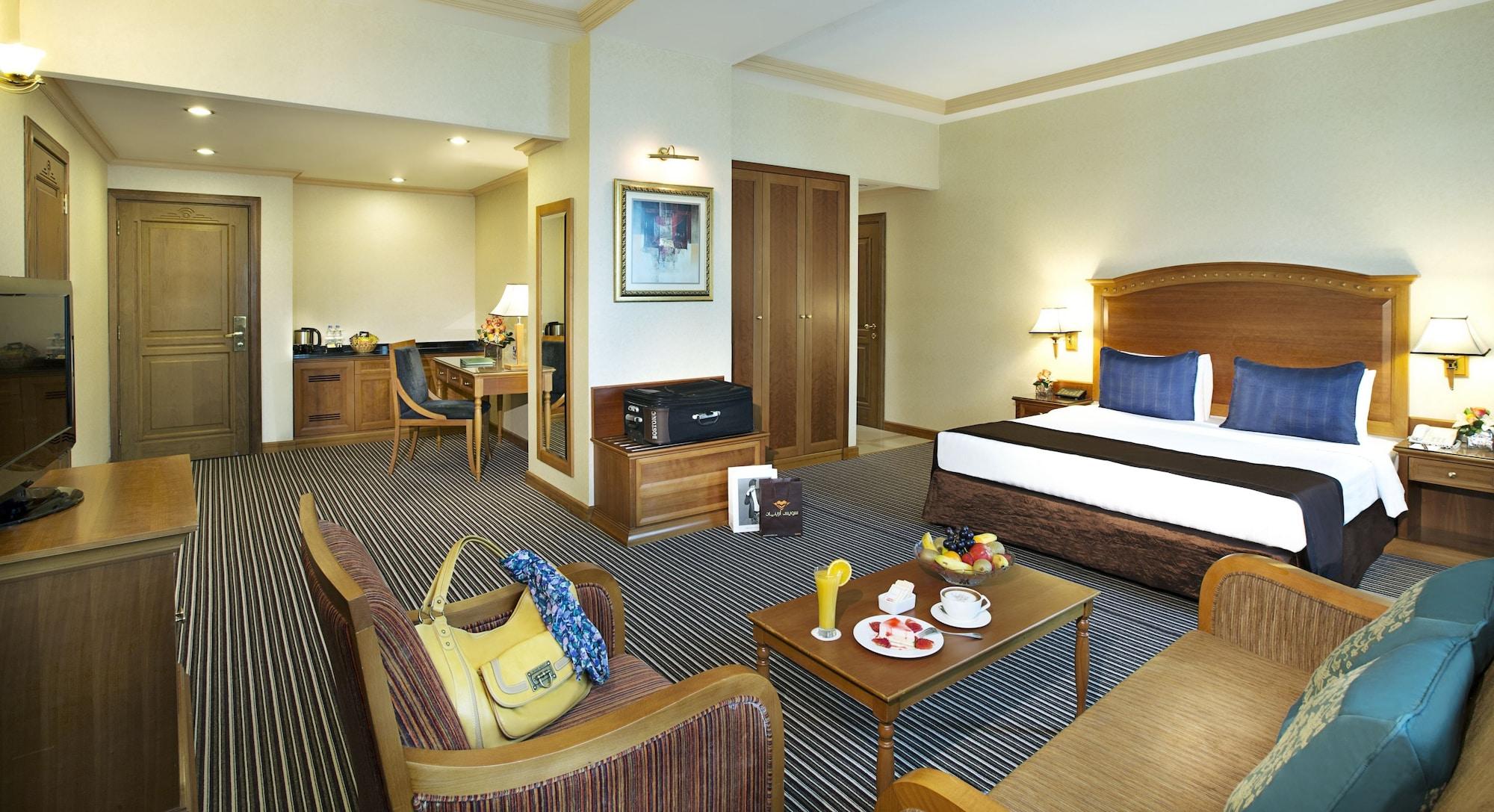 Avenue 4* Dubai