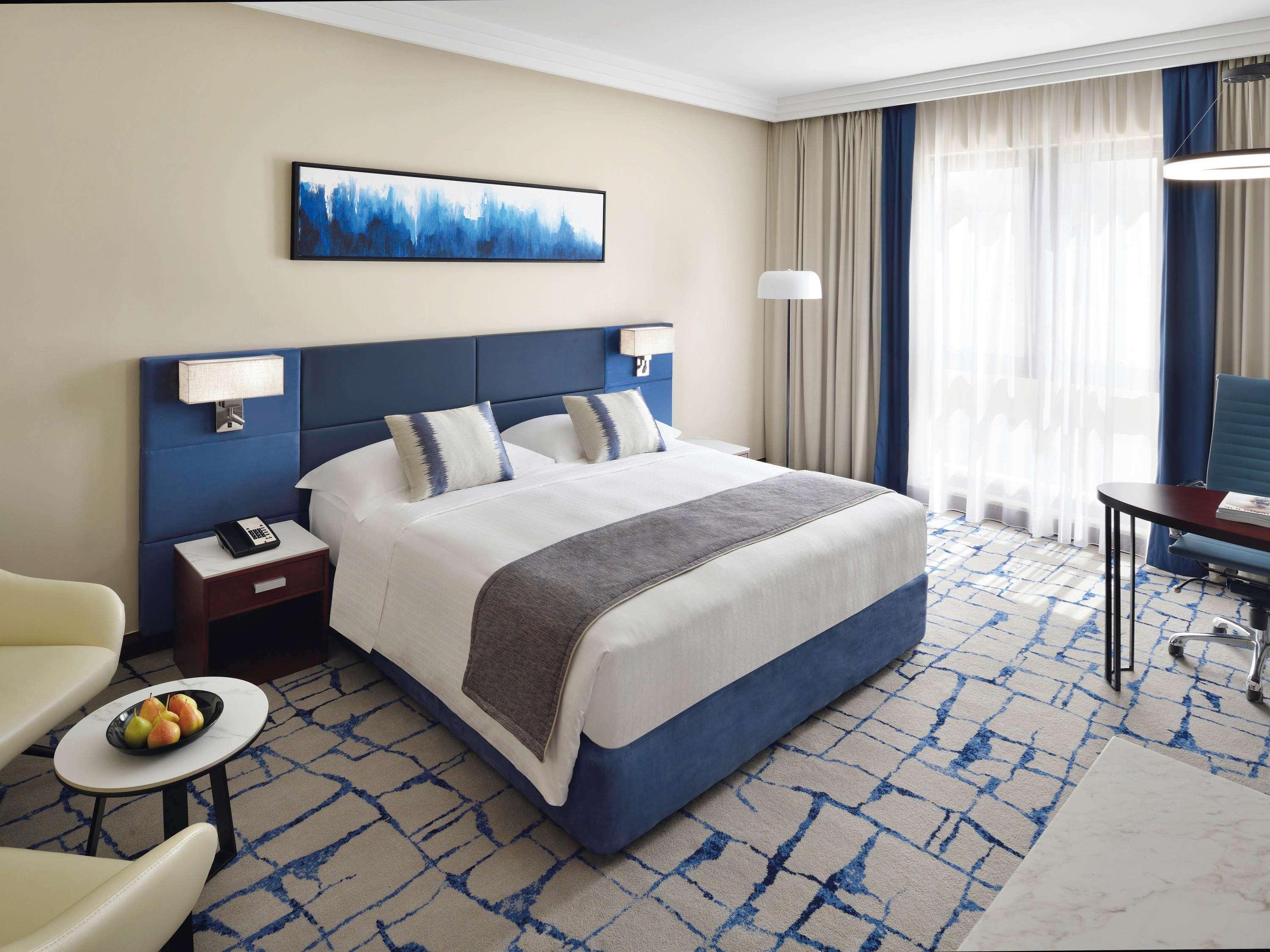 Hotel Moevenpick & Bur