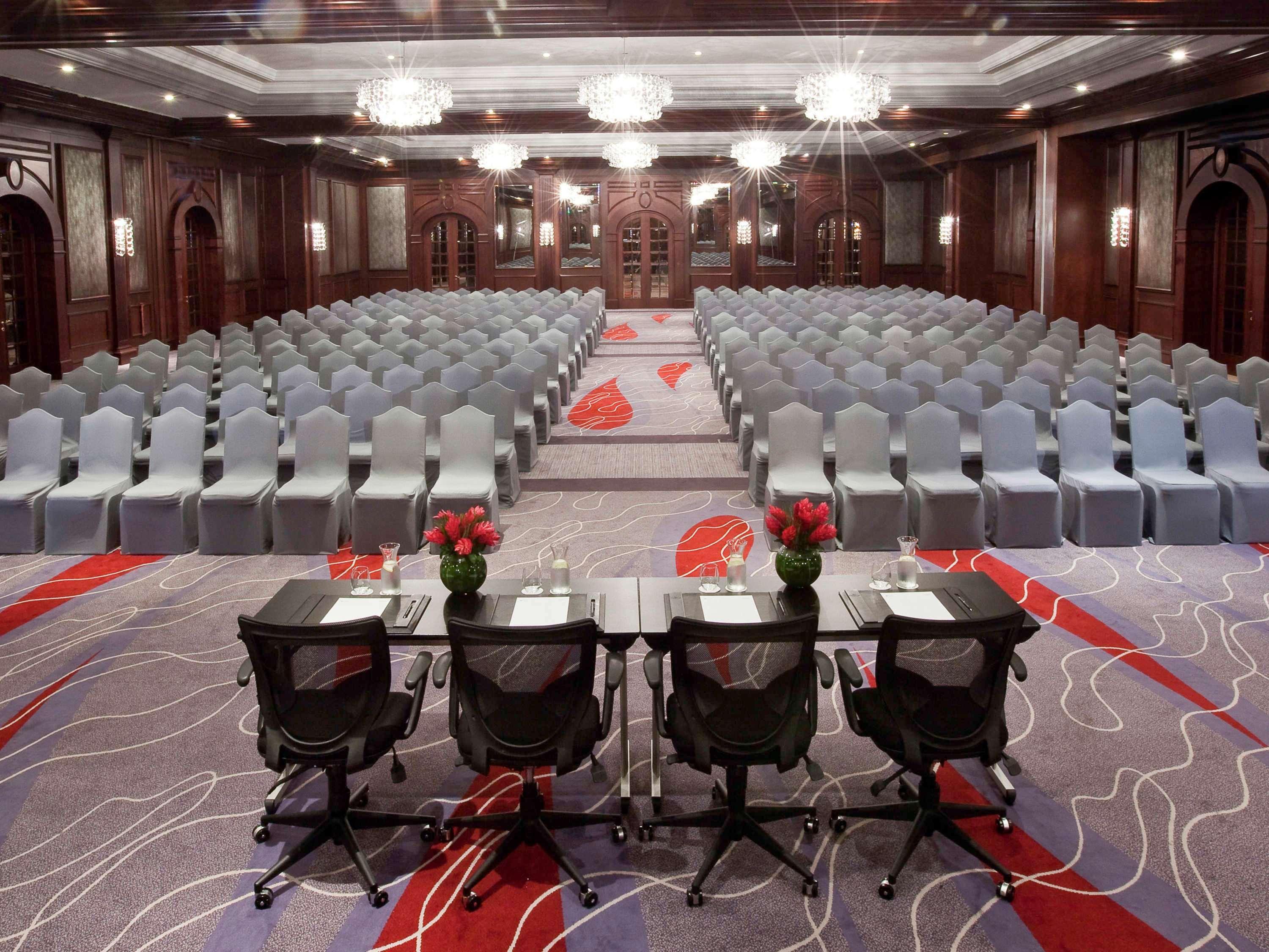 Moevenpick & Bur Hotel 5*
