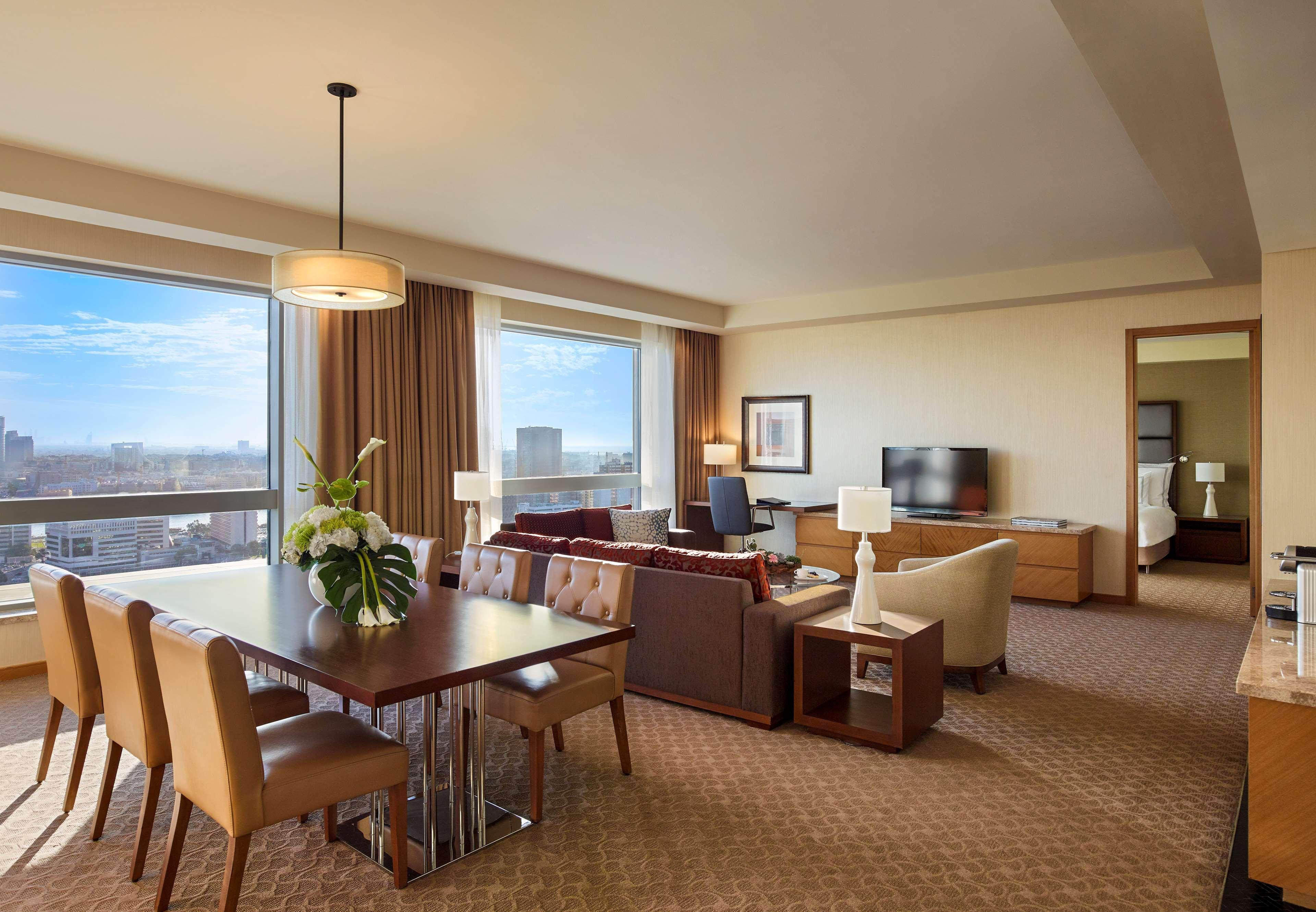 Swissotel Al Ghurair - Deira & Creek Hotel