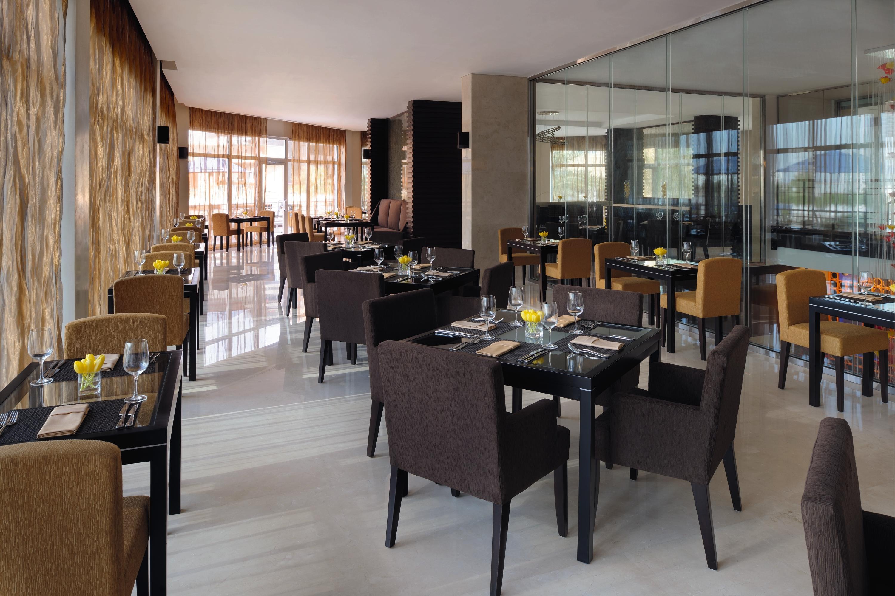 Moevenpick Jumeirah Lakes Towers Hotel Dubai