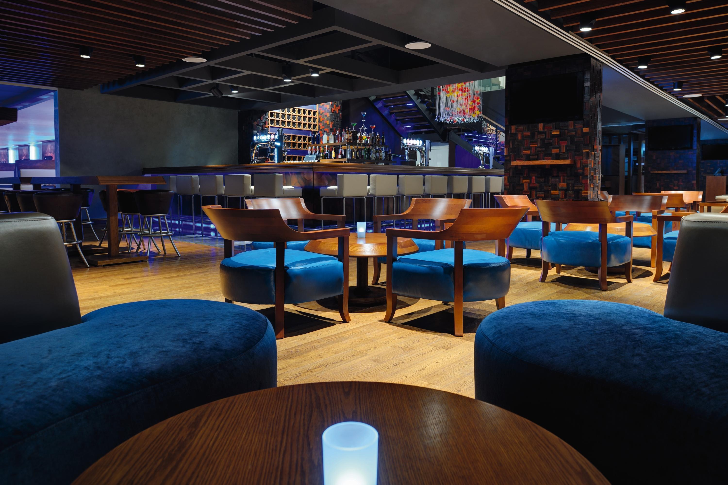 Moevenpick Jumeirah Lakes Towers 5*