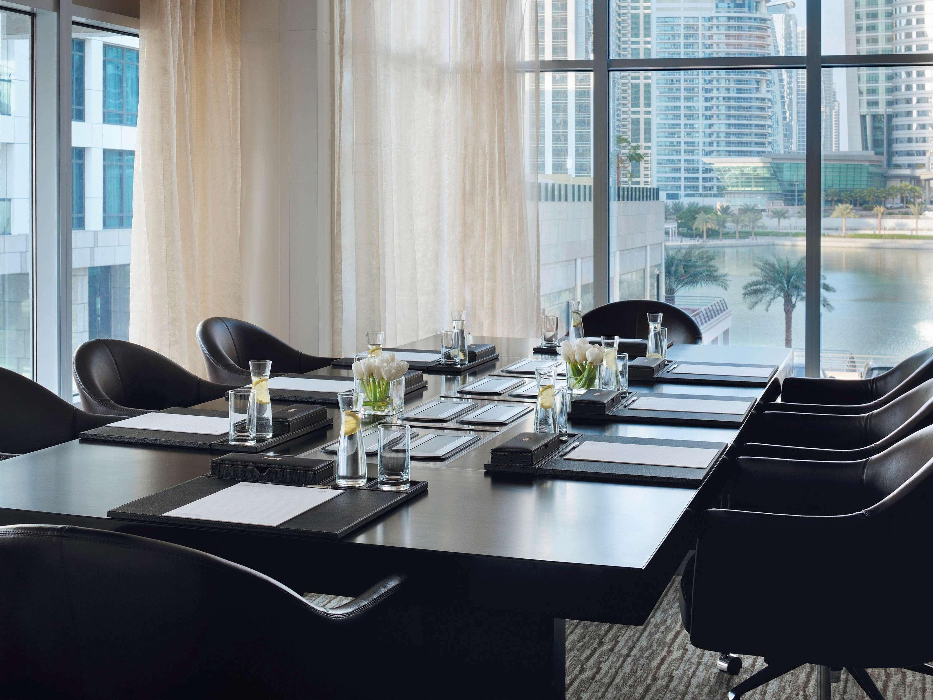 Hotel Moevenpick Jumeirah Lakes Towers Dubai