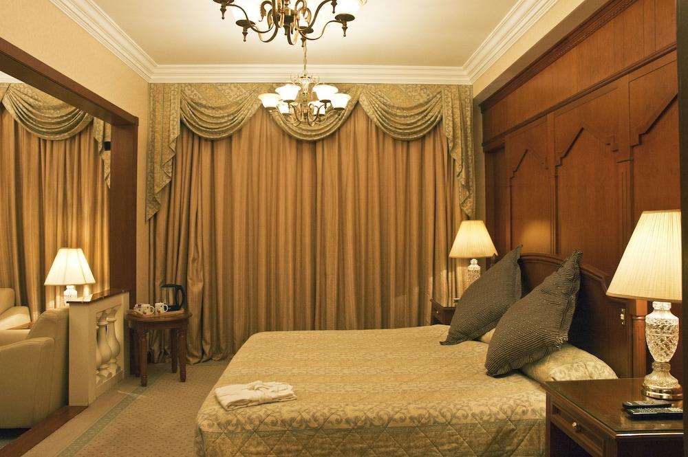 Regent Palace Hotell 4*