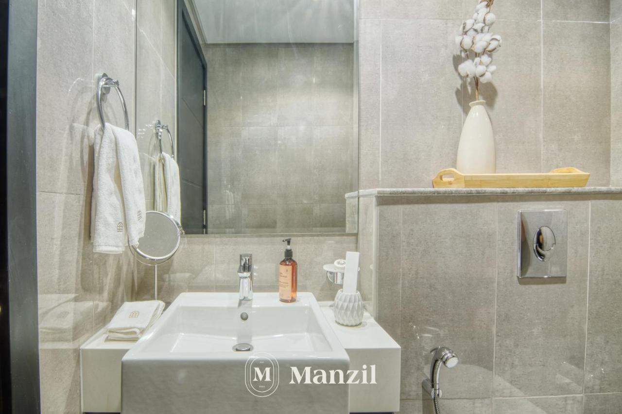 Manzil - Classic 3br Near The Metro Station In Business Bay