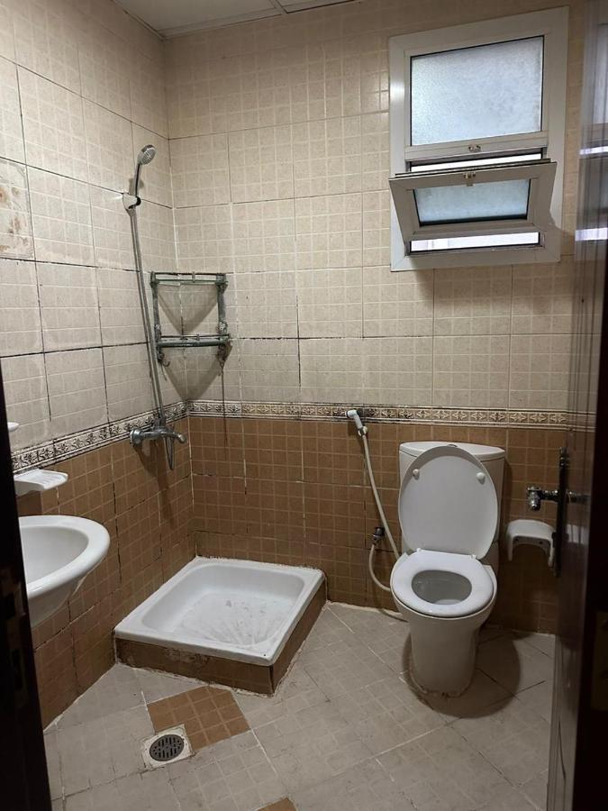Bed Space For Female Single And Bunk Bed Al Sayed Builidng - Sharaf Dg Exit 4 Flat 301 Apartamento Dubái