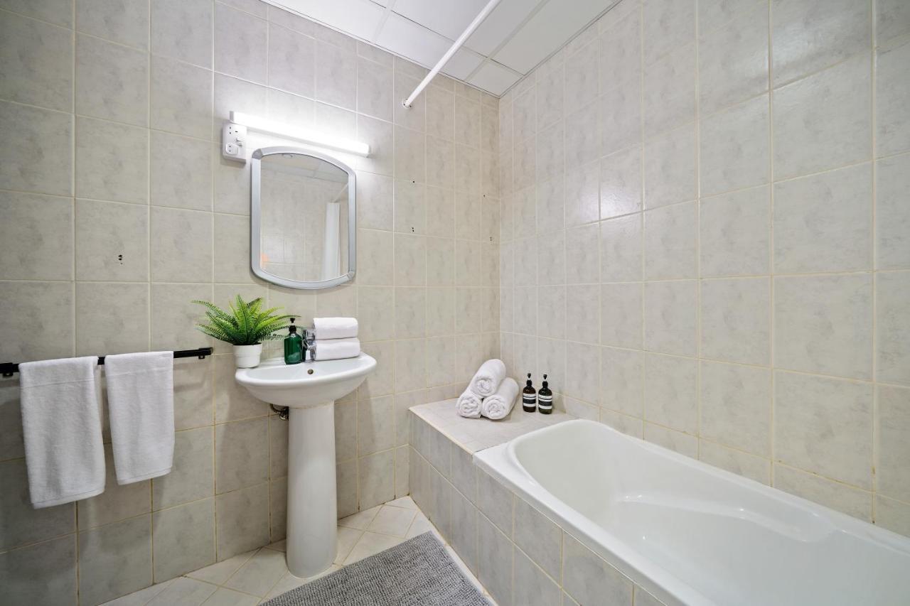 Spectacular 2br In Marina 10 Min Walk2beach