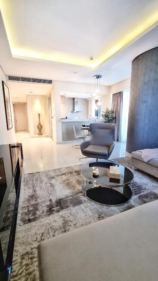 Stunning Paramount B19 Apartment