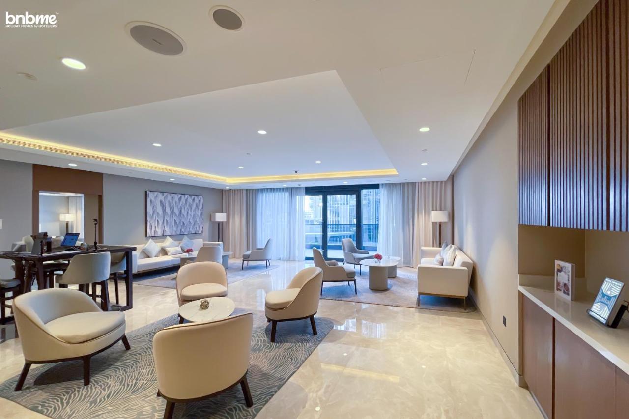 Bnbmehomes - Act One Act Two * Dubai