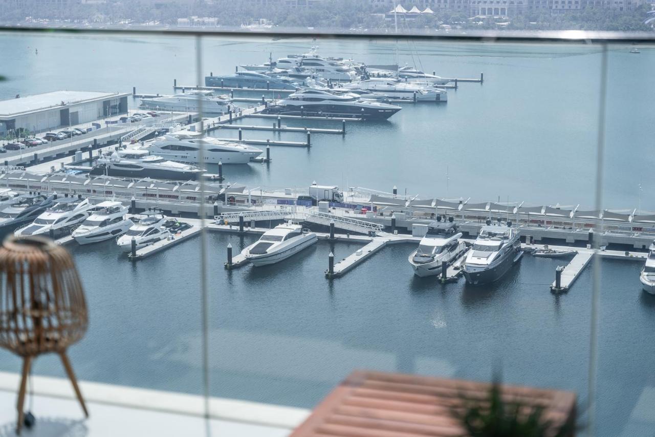 Elegant Seaside Living 3-bedroom Emaar Beachfront By Suiteable Appartement *