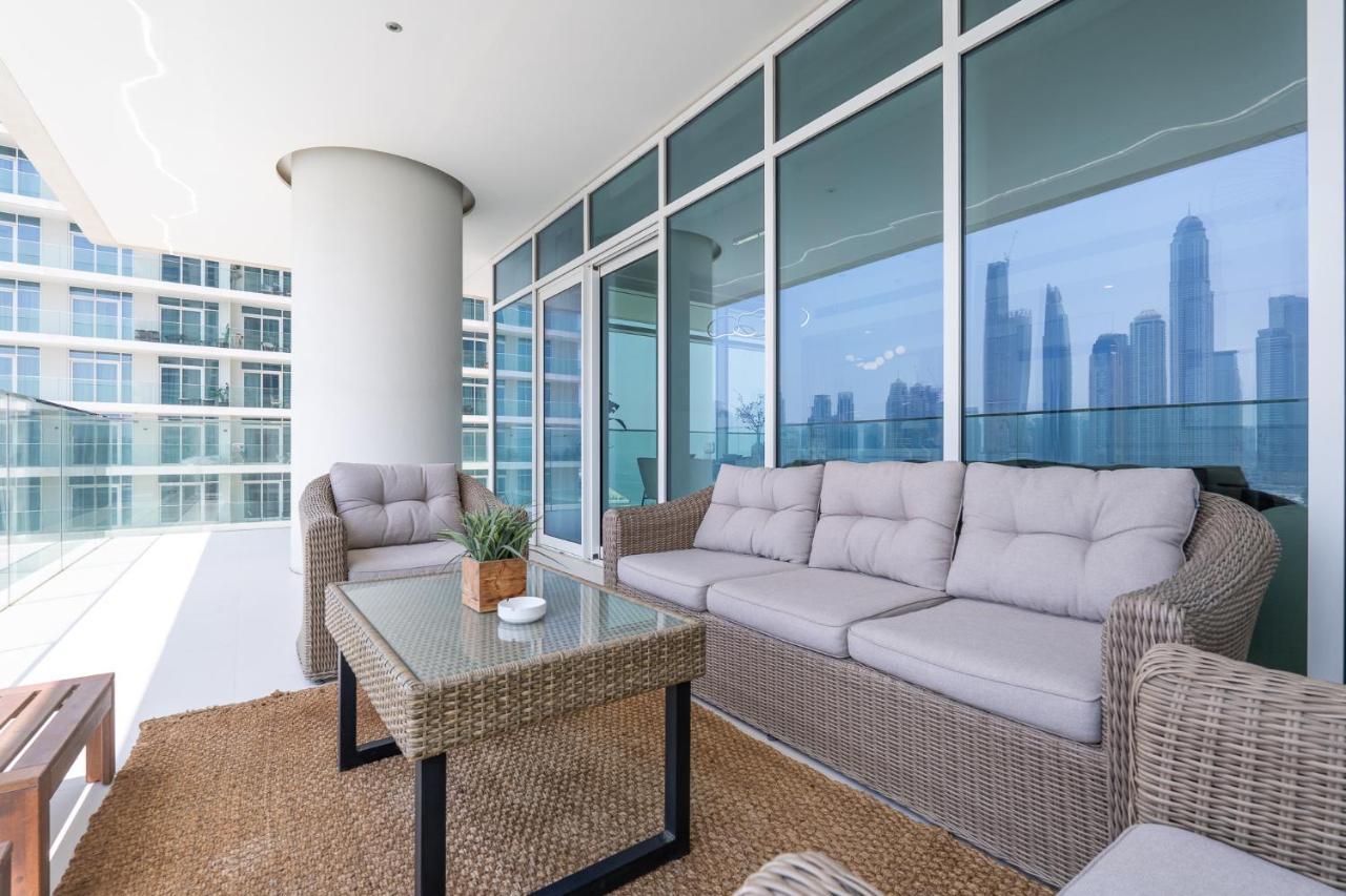 Elegant Seaside Living 3-bedroom Emaar Beachfront By Suiteable Appartement Dubaï
