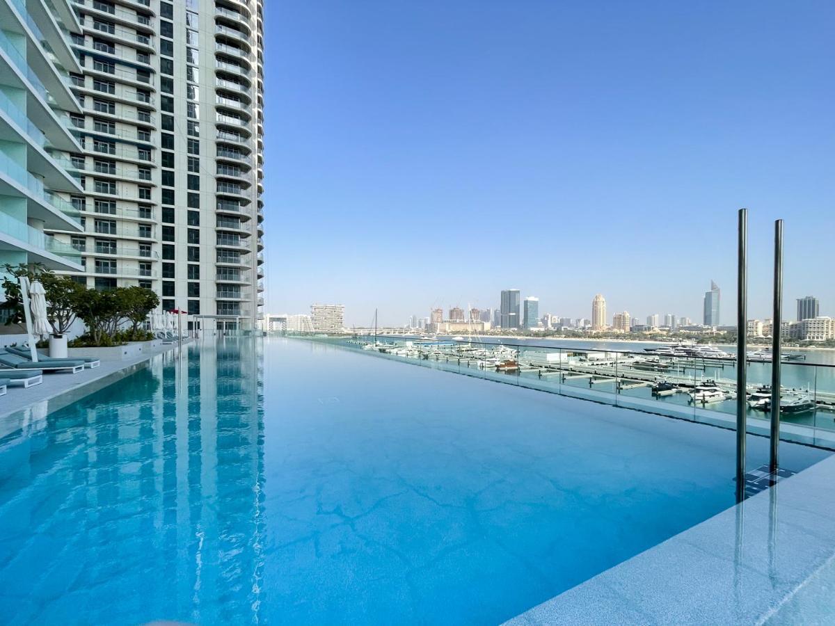 Elegant Seaside Living 3-bedroom Emaar Beachfront By Suiteable Appartement