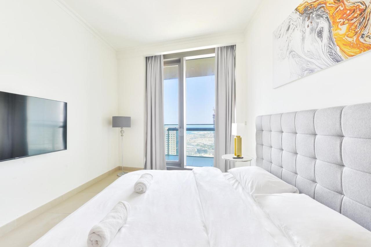 Apartment Burj Vista, Downtown Collection Dubai
