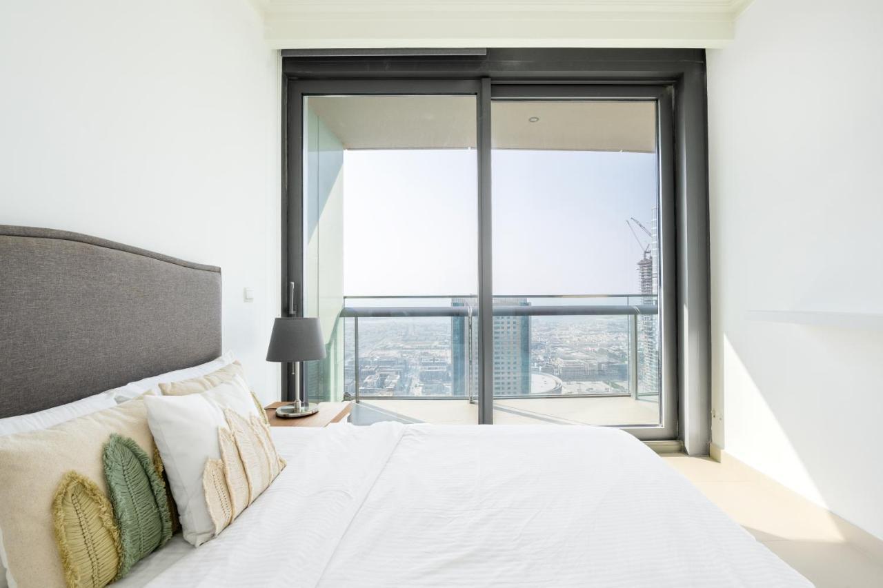 Apartment Burj Vista, Downtown Collection Dubai