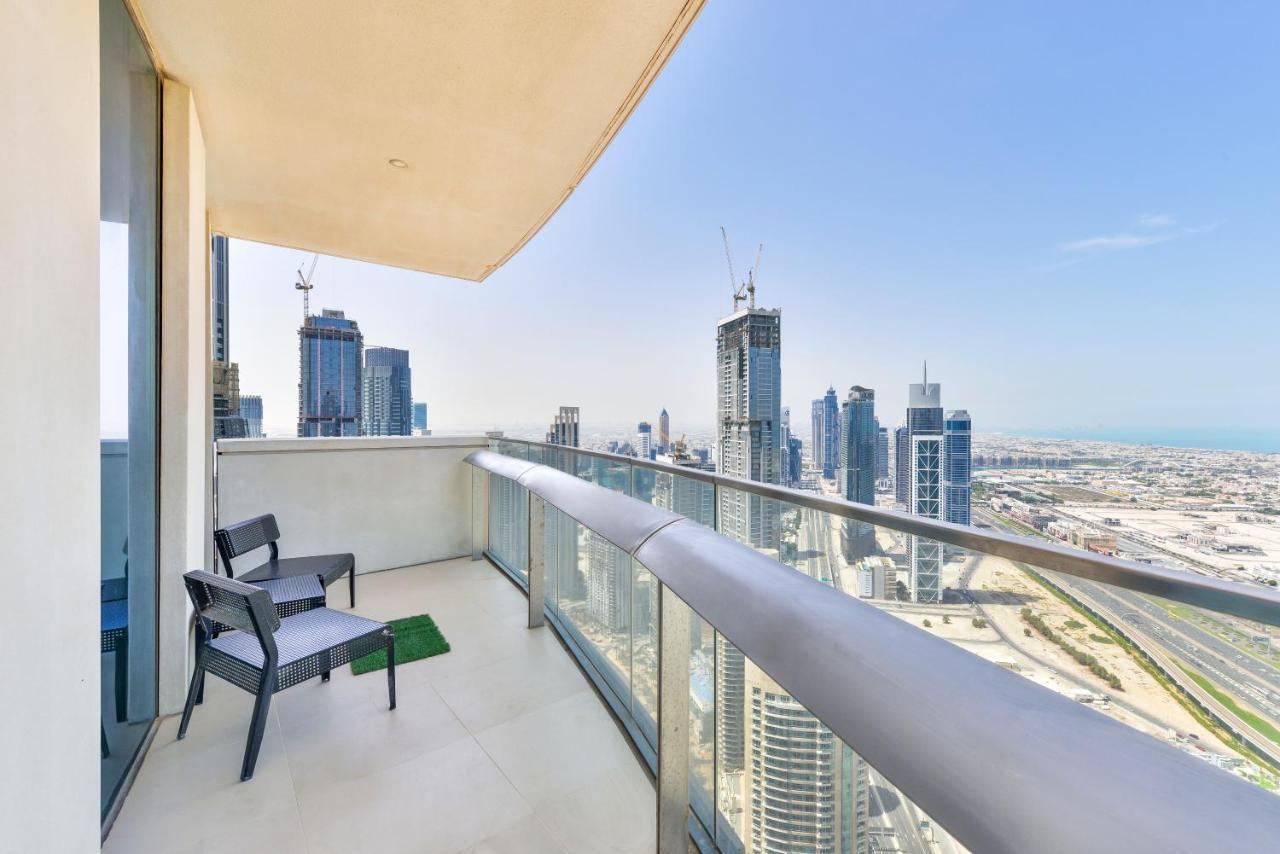 Apartment Burj Vista, Downtown Collection Dubai