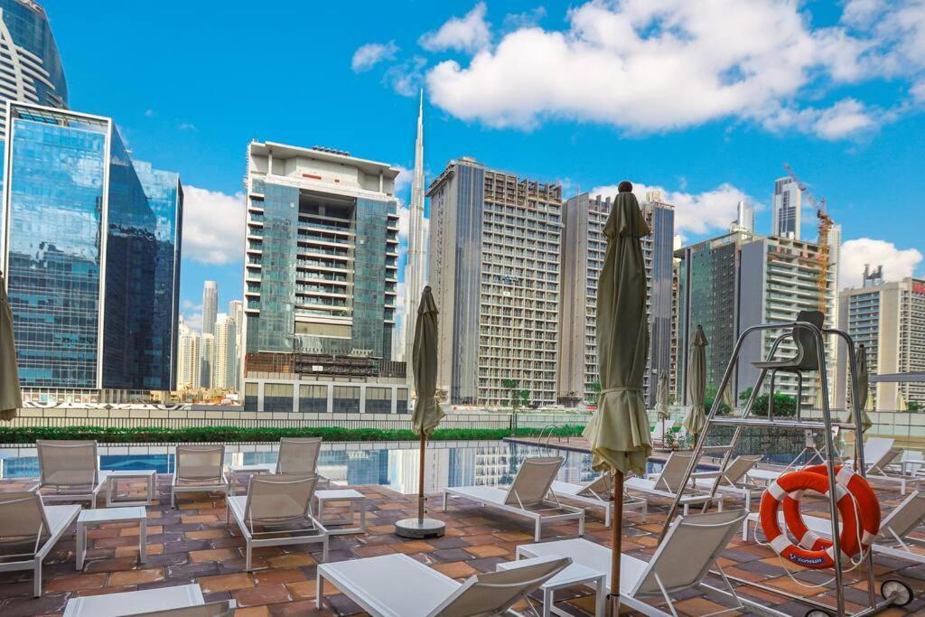 Reva Tower- 2br Mall Walking & Canal Facing Apartment *
