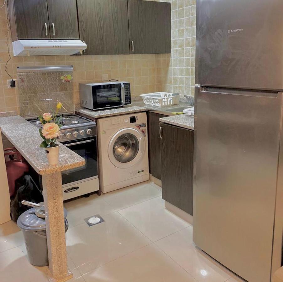 Spacious In Marina With Balcony Dubái