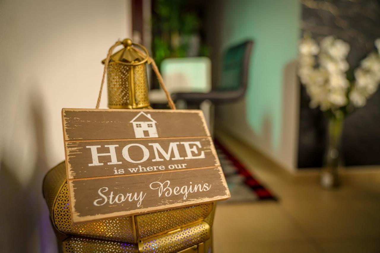 Albergue The Journey - Infront Of Tram-metro, Access To Beach, Pool & Gym - Enjoy Our Seaview - Coworking Space - Resident Housekeeping - Inhouse Food Menu - All At Jumierah Beach Residence, Marina Dubai