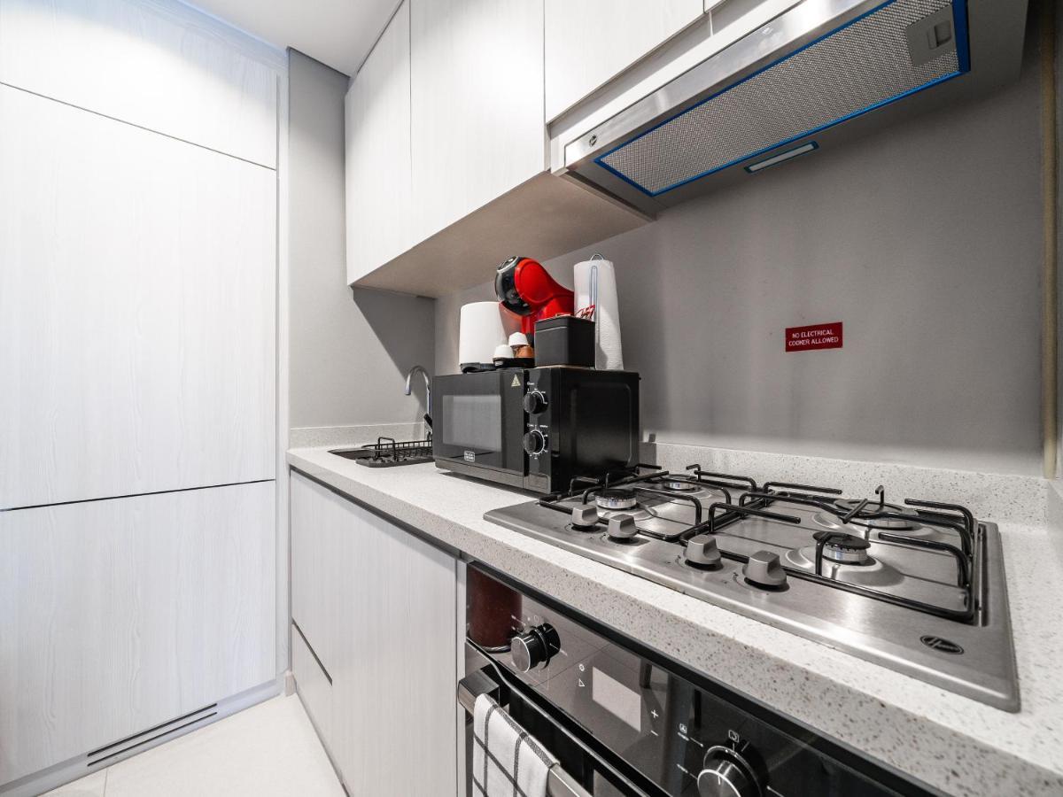 Business Bay's Coziest Hideaway With Balcony Appartement Dubaï