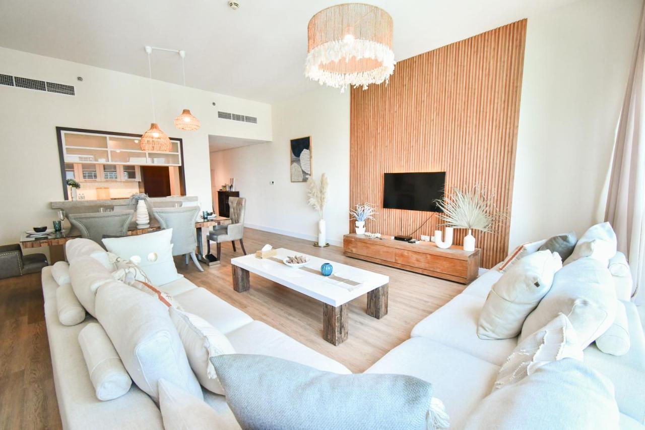 Apartamento Downtown-high Floor Mesmerizing Fountain View 2br Chic Dubái