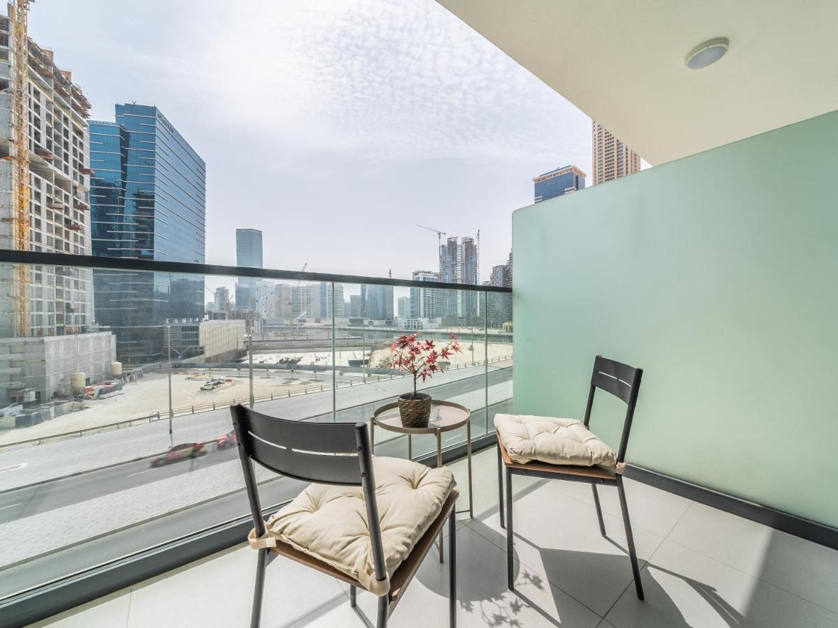 Business Bay's Coziest Hideaway With Balcony * Dubaï