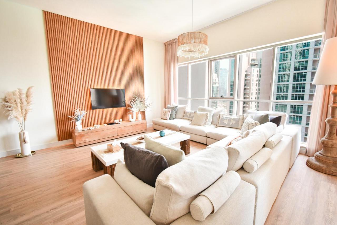Downtown-high Floor Mesmerizing Fountain View 2br Chic Dubái